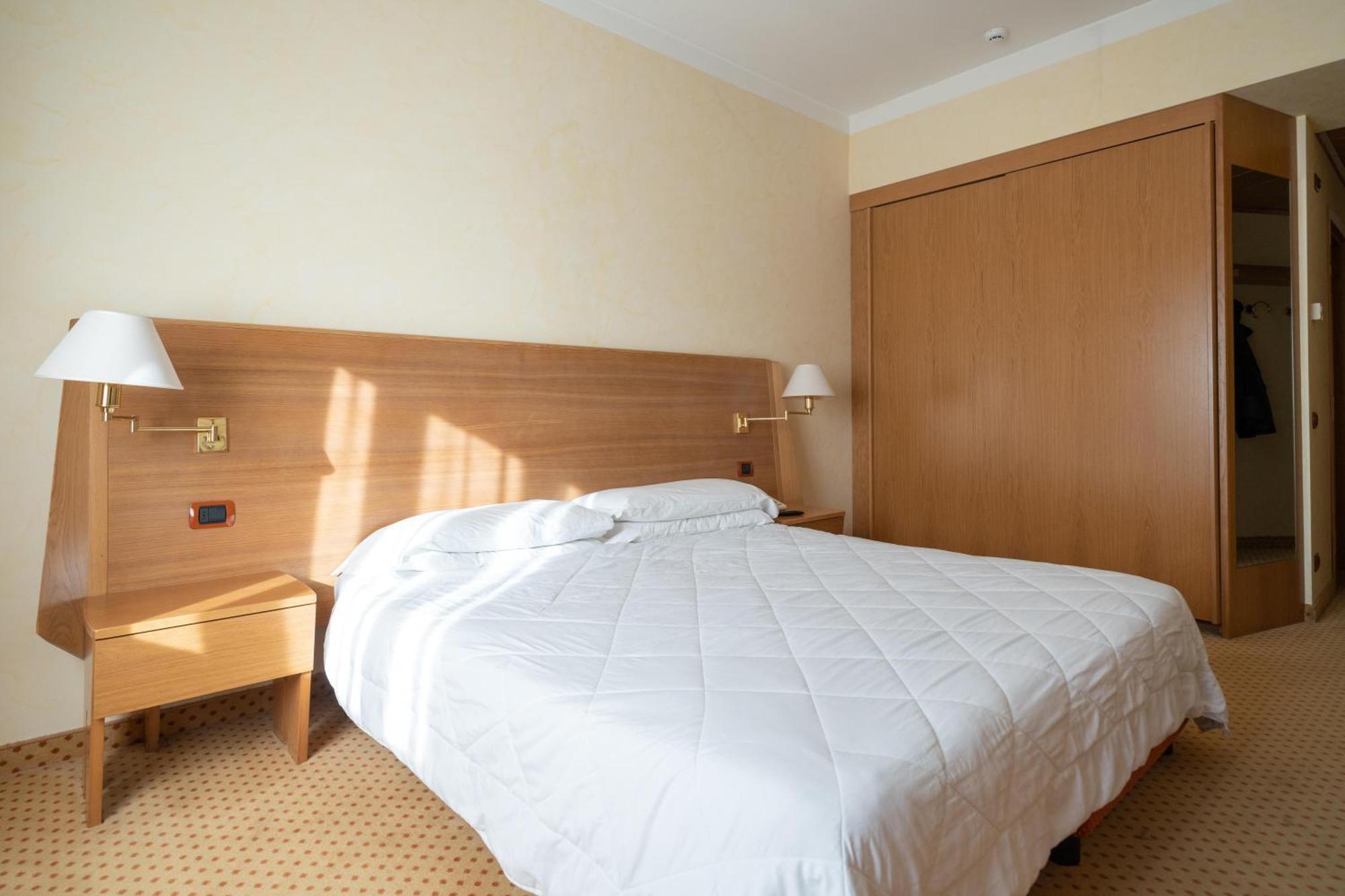 Hotel San Pancrazio Trescore Balneario Exterior foto